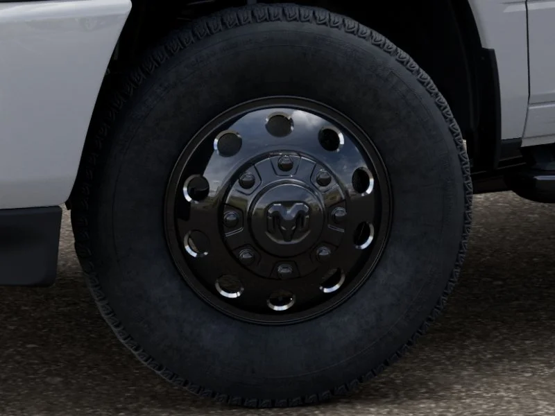 New 2026 Bright White Clear-Coat Exterior Paint RAM LARAMIE image 4