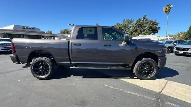 2026 RAM 2500 Tradesman/Black Express - Photo 3