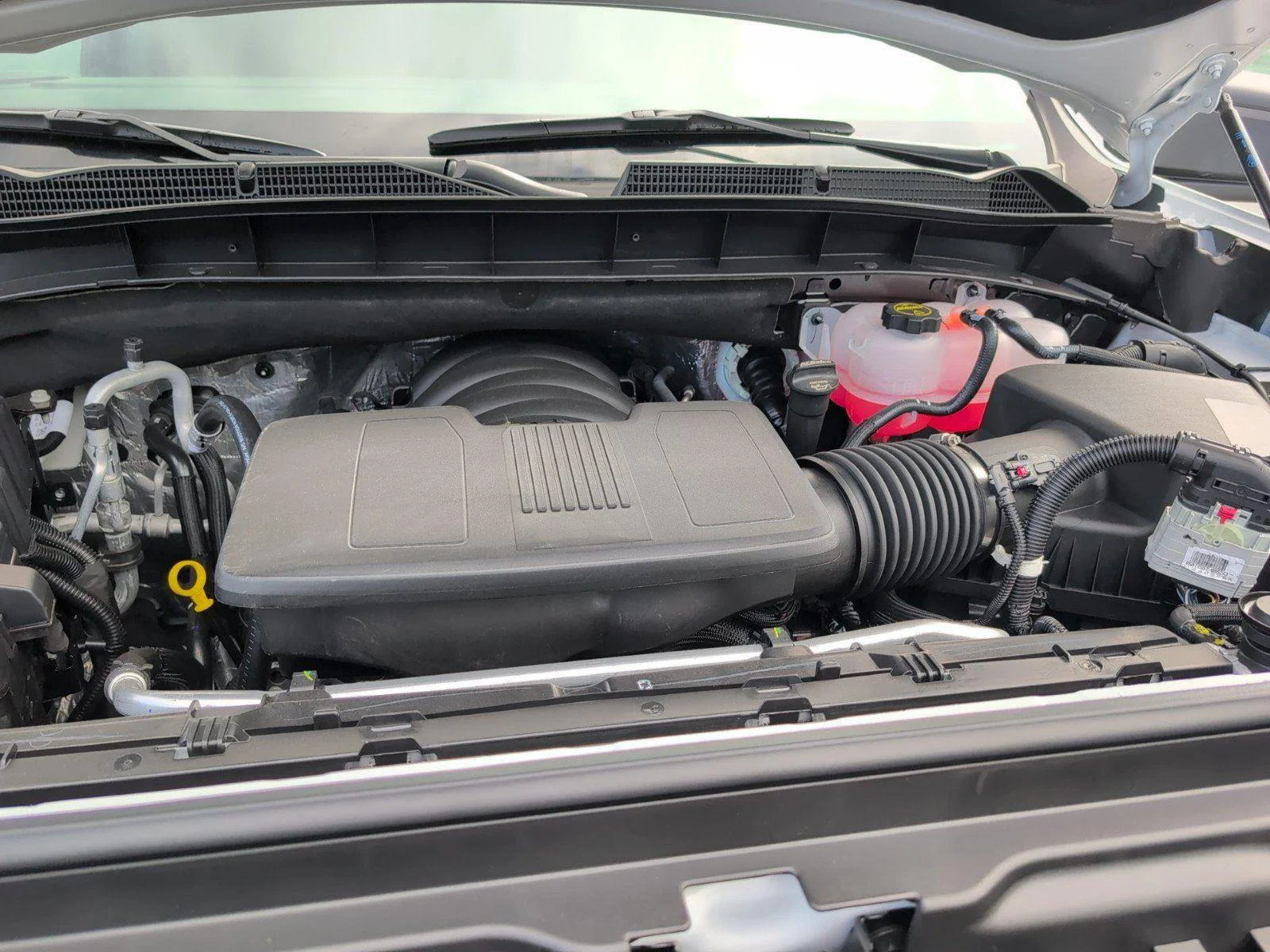 New 2026 Summit White GMC Elevation image 14
