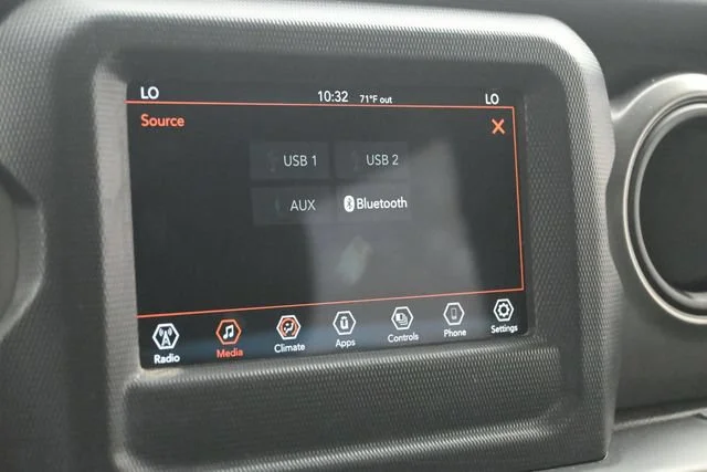 Used 2021 Hydro Blue Pearlc Jeep Sport S image 15