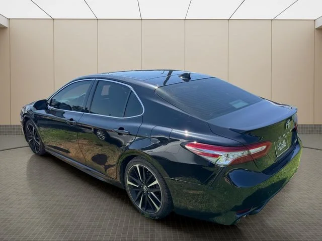 Used 2019 Black Toyota XSE V6 image 18
