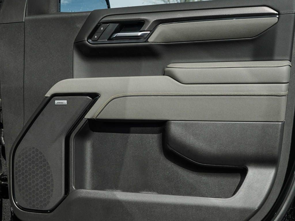 2026 Chevrolet Silverado 1500 ZR2 - Photo 7