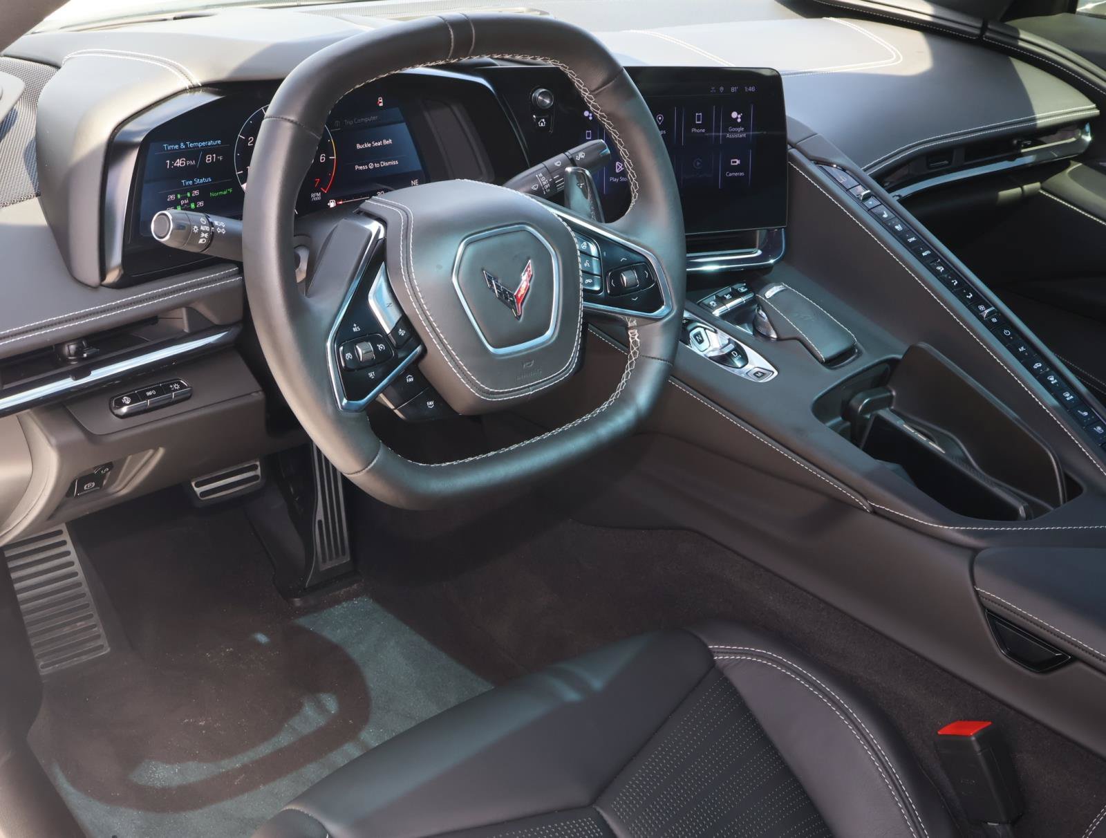 Used 2024 Arctic White Chevrolet Stingray image 11