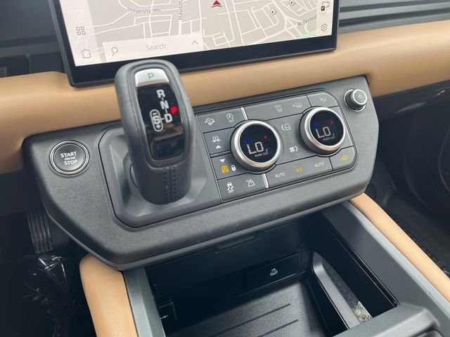 Used 2025 Gold Land Rover X-Dynamic SE image 24