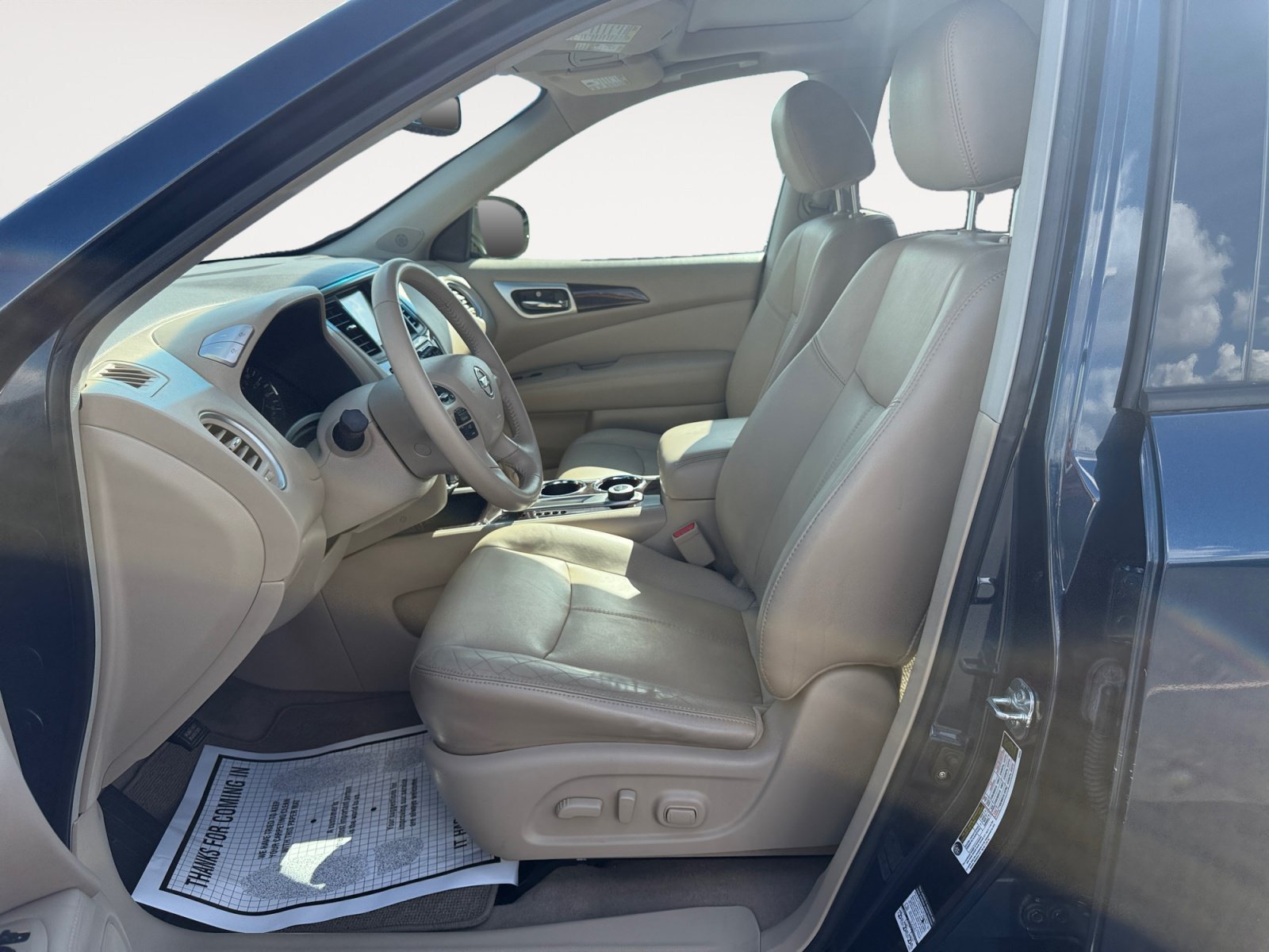 Used 2013 Arctic Blue Metallic Nissan SL image 17