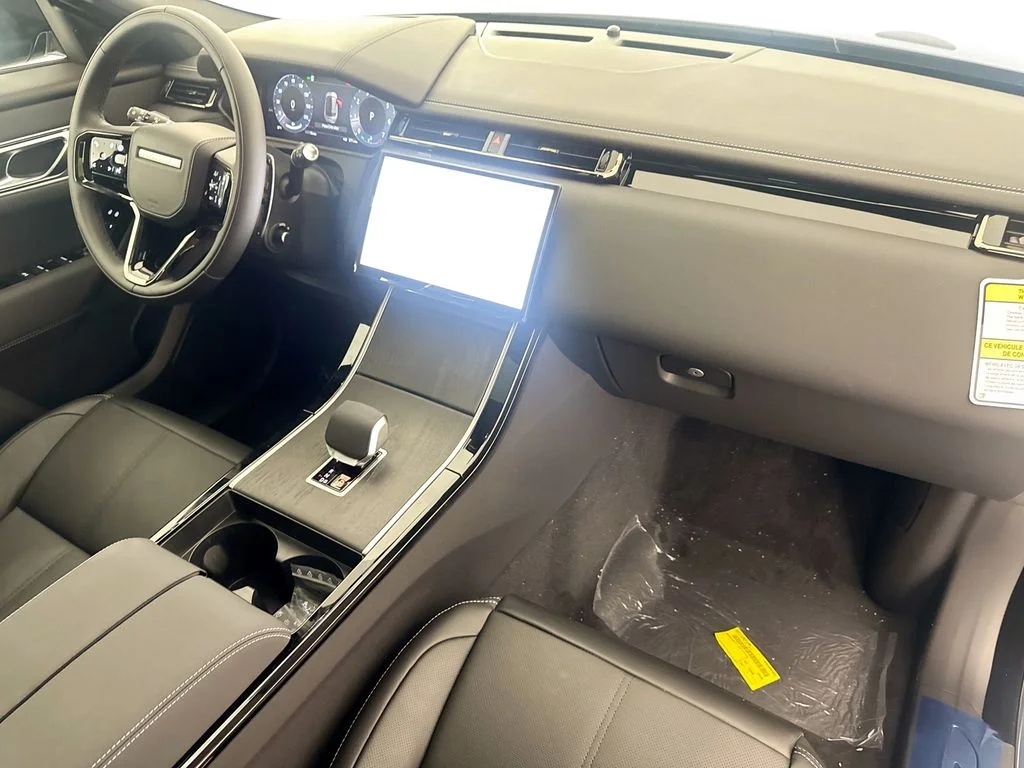 New 2026 Giola Green Land Rover Belgravia Edition image 30