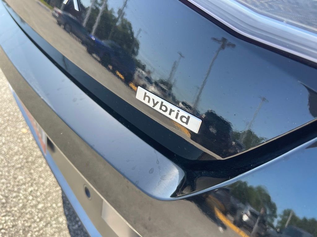 Used 2024 Black Hyundai Limited image 5