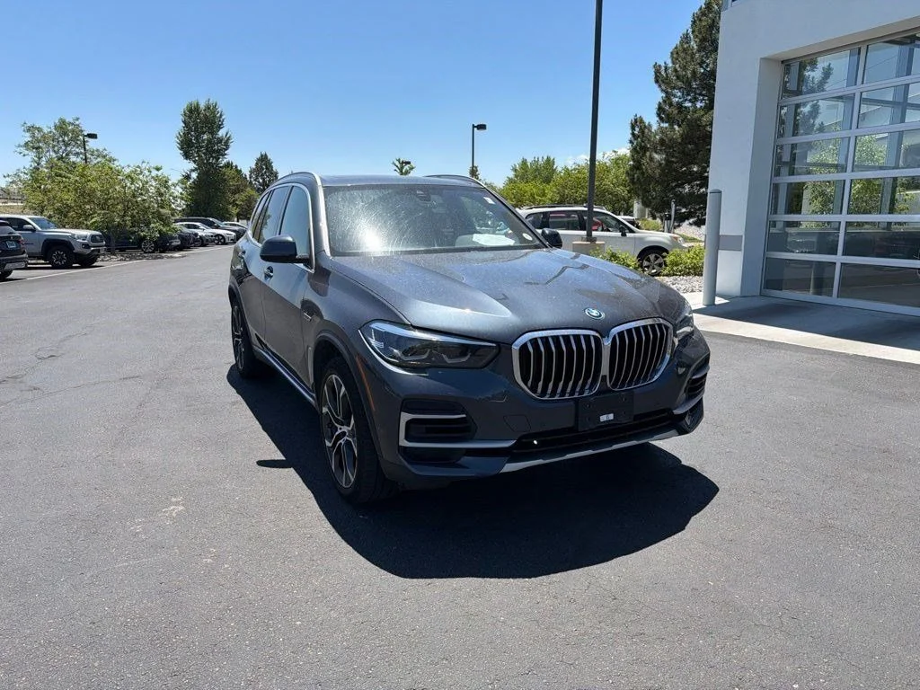 Used 2022 Gray BMW xDrive45e image 7