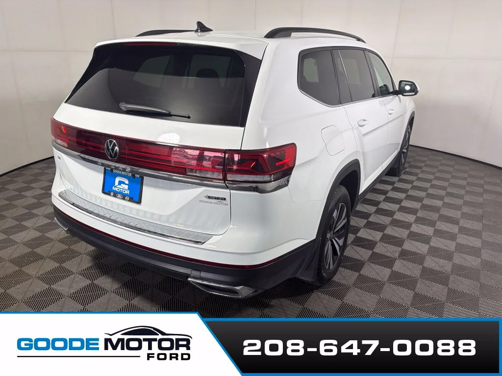 Certified Used 2025 Pure White Volkswagen 2.0T SE image 7