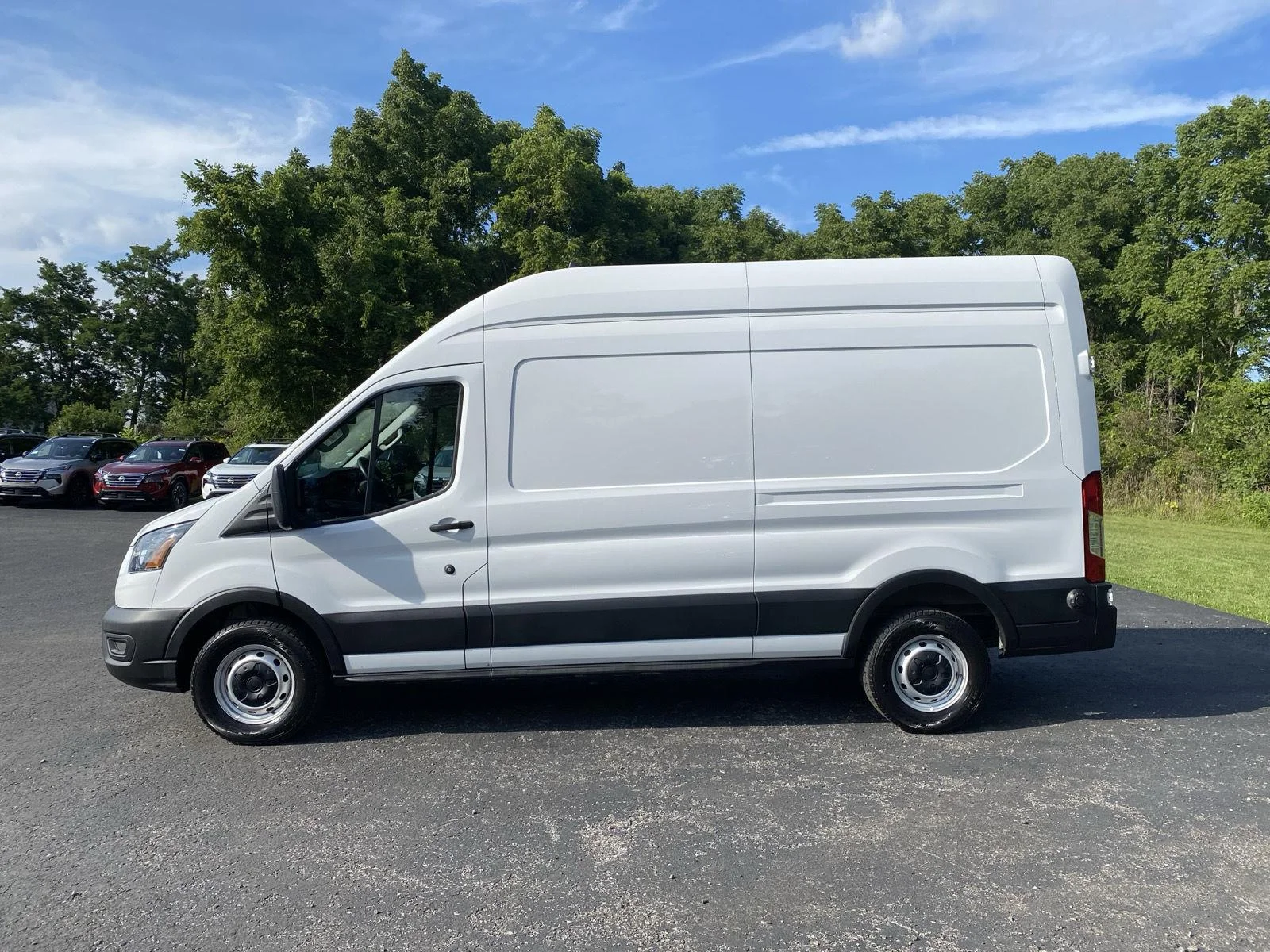 Used 2025 Oxford White Ford 250 image 4