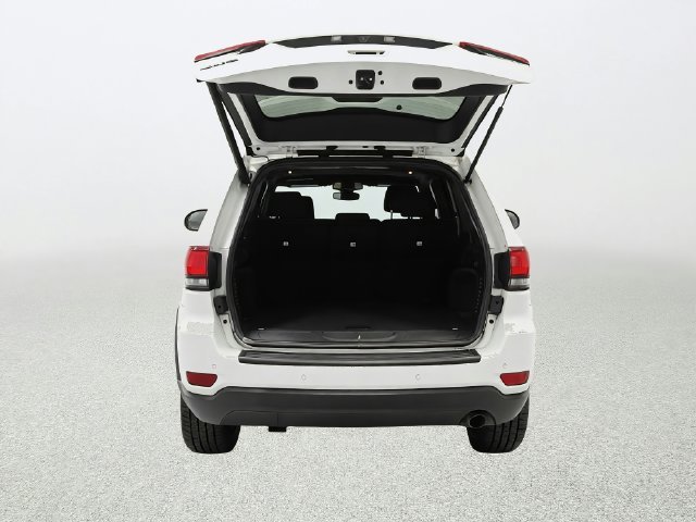 Used 2019 White Jeep Laredo image 20