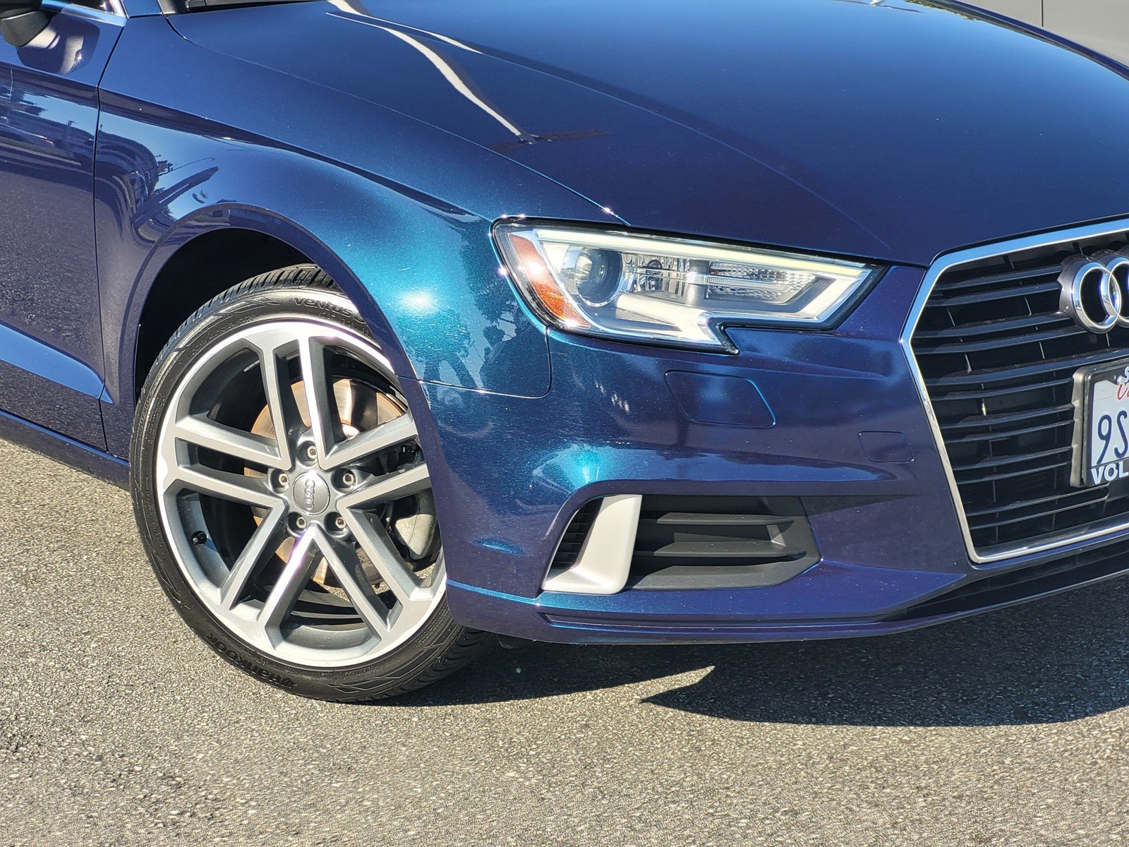 Used 2019 Blue Audi 2.0T Premium image 3