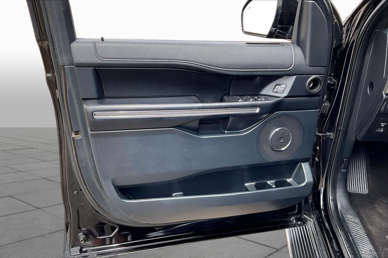 Used 2020 Agate Black Ford XLT image 21