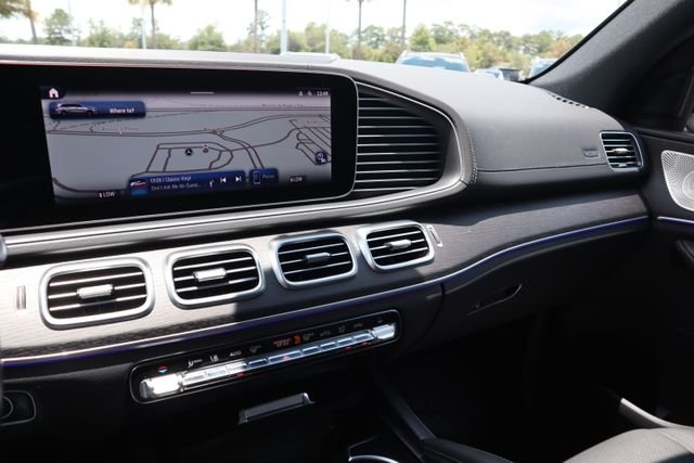 Certified Used 2025 Obsidian Black Metallic Mercedes-Benz GLS 450 image 18