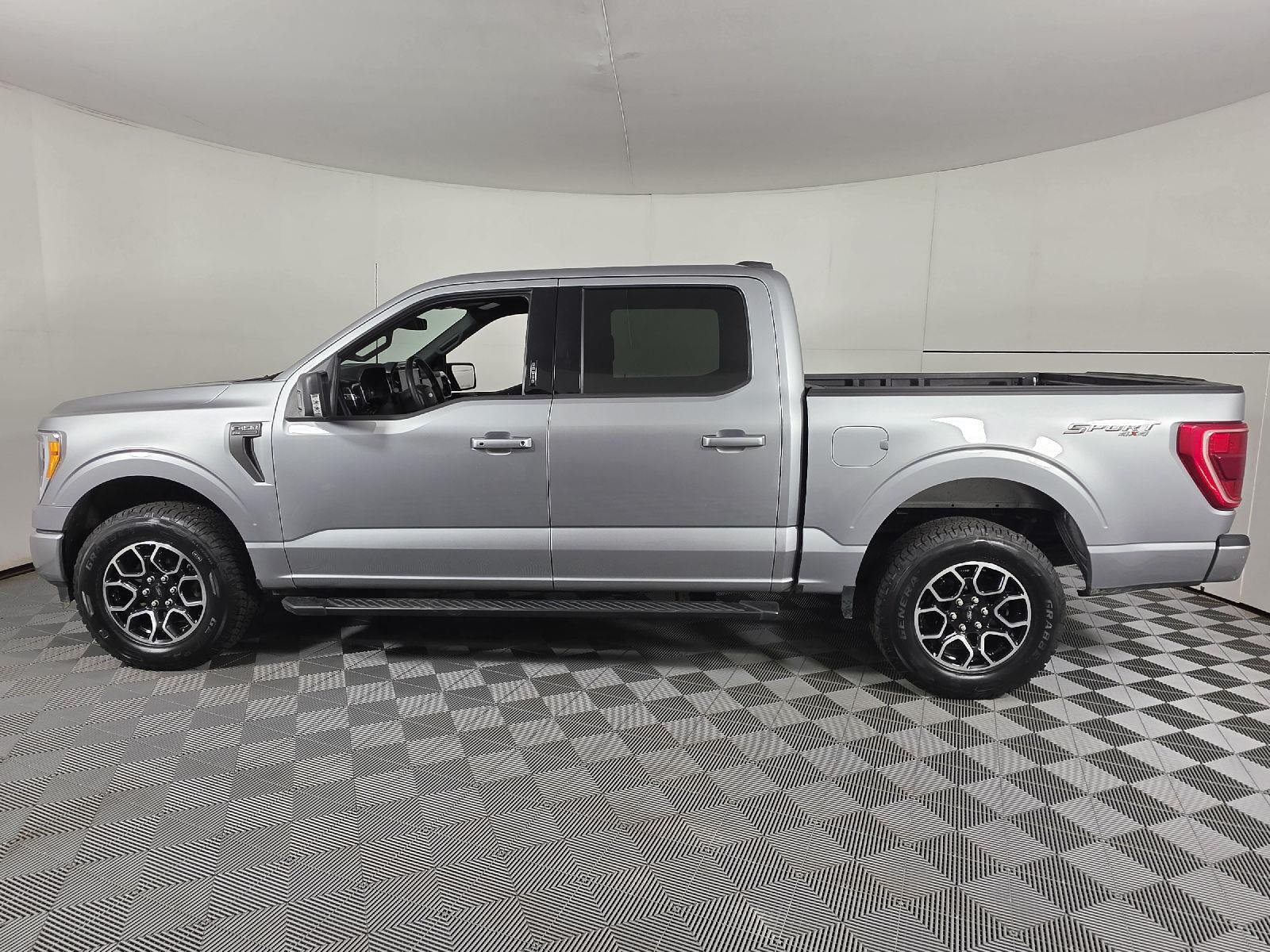 Used 2023 Iconic Silver Ford XLT image 7