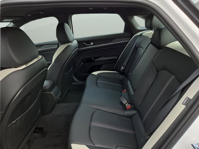 New 2026 Snow White Pearl Kia GT-Line AWD image 17