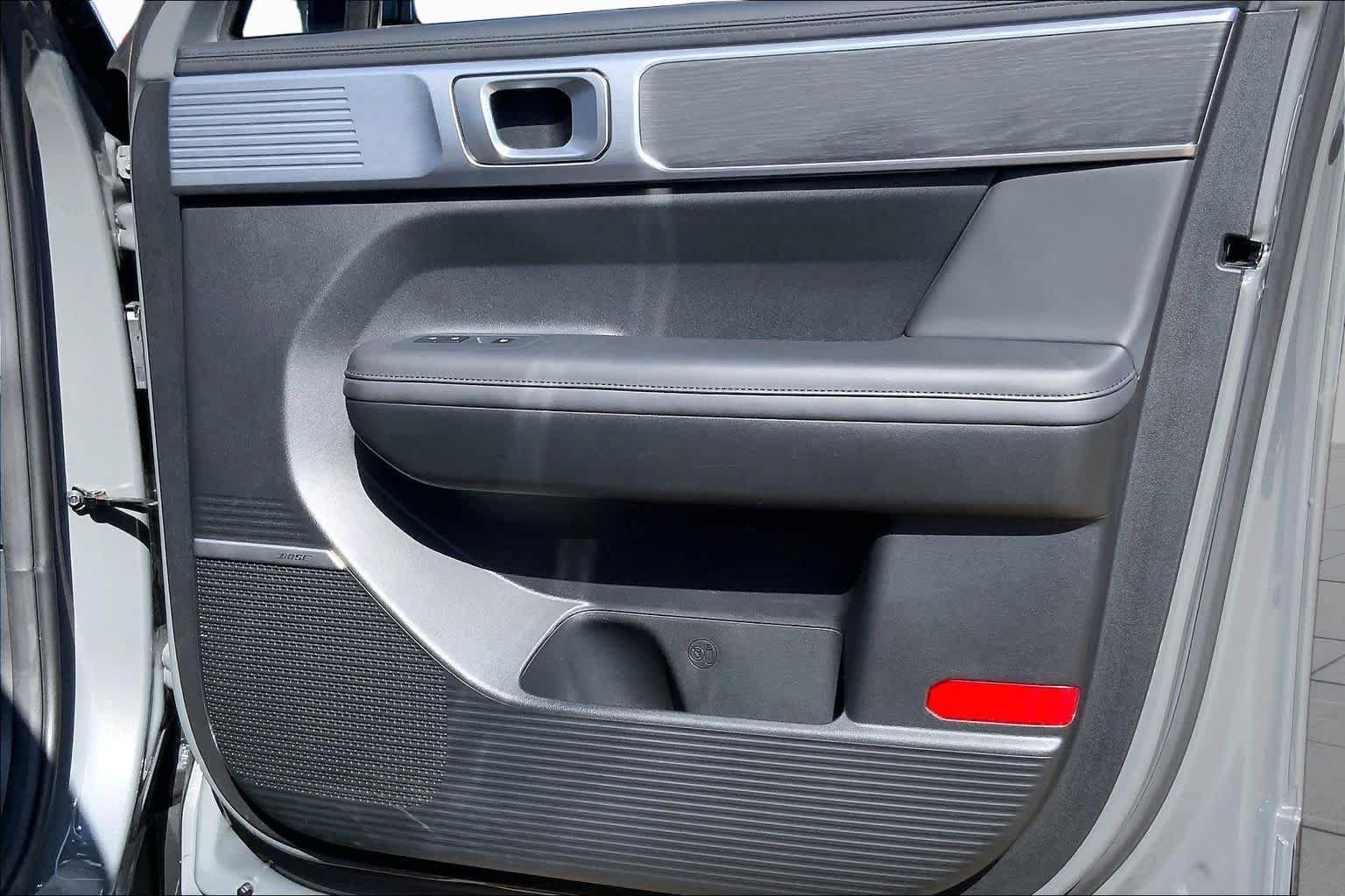 Used 2025 Hampton Gray Hyundai Limited image 23