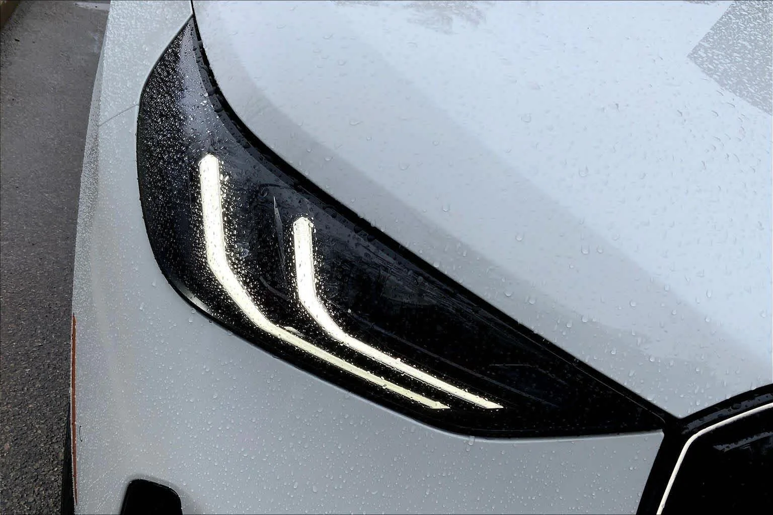 New 2026 Alpine White BMW 30 xDrive image 13