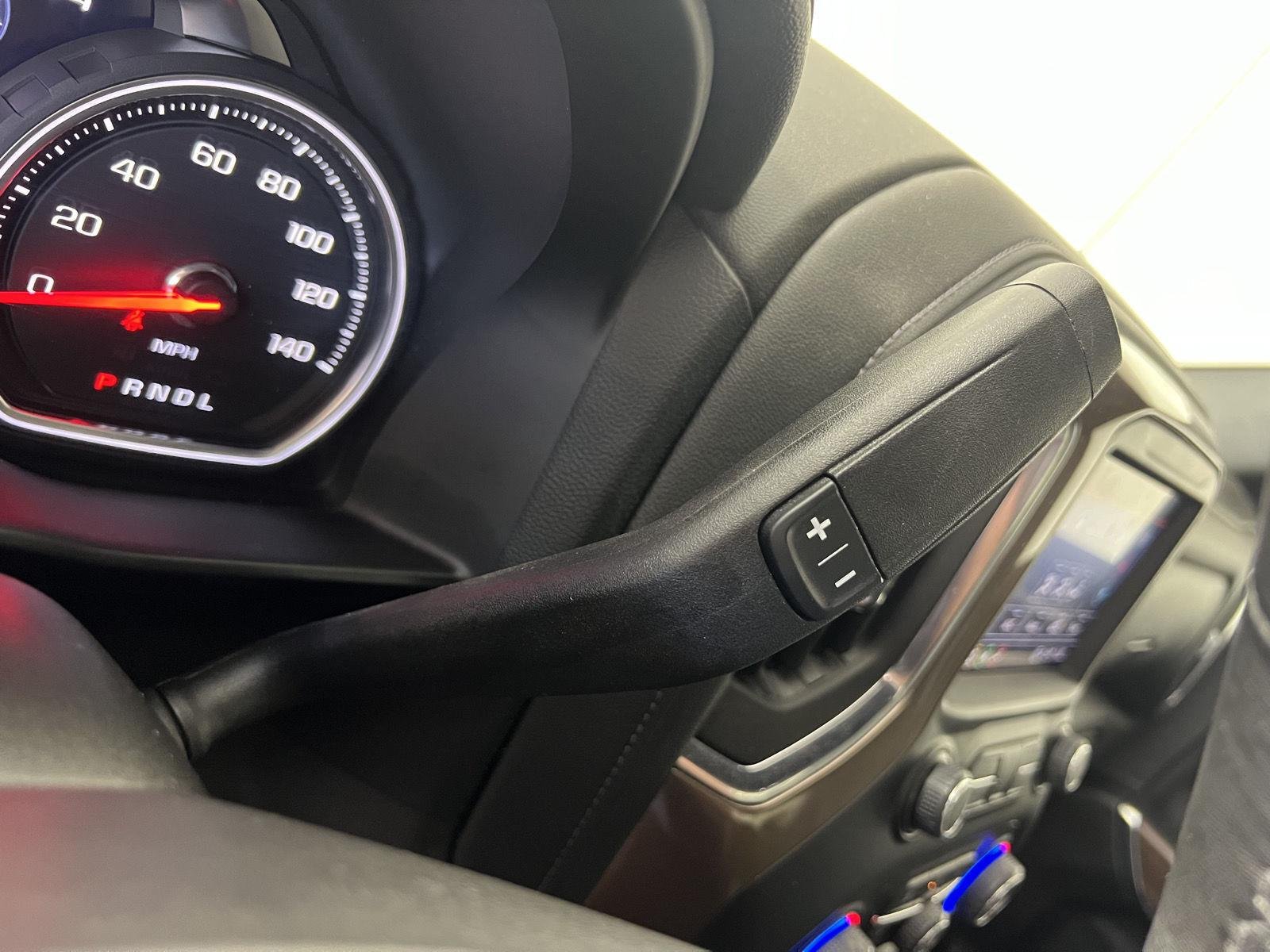 Used 2022 Summit White Chevrolet High Country image 18