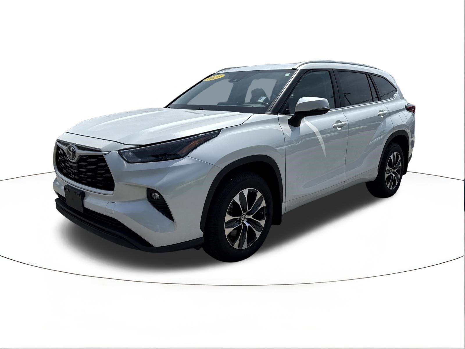 2023 Toyota Highlander XLE - Photo 7