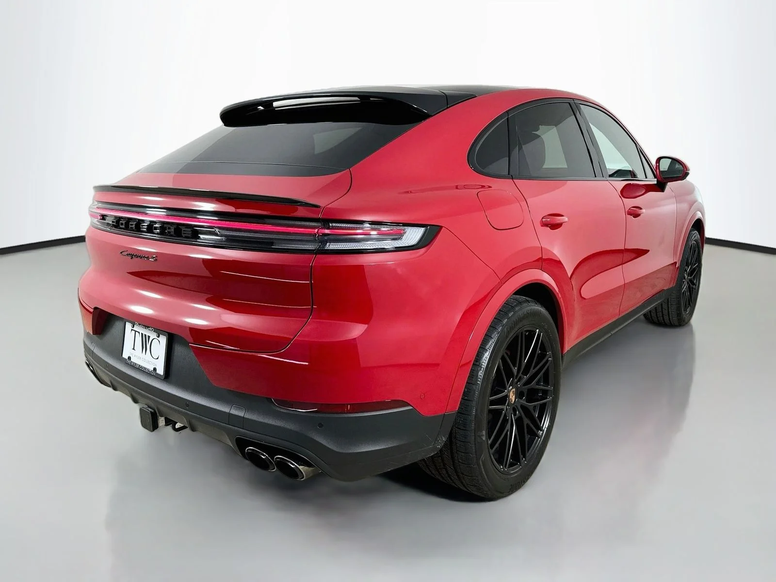 Used 2026  Porsche  image 5