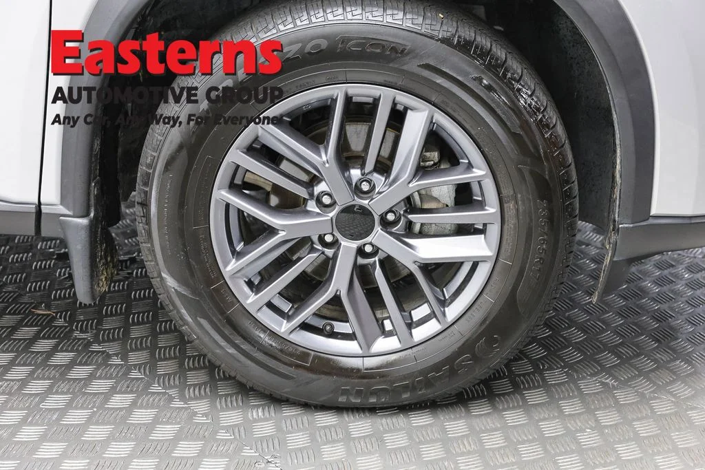 Used 2024 Silver Nissan S image 32