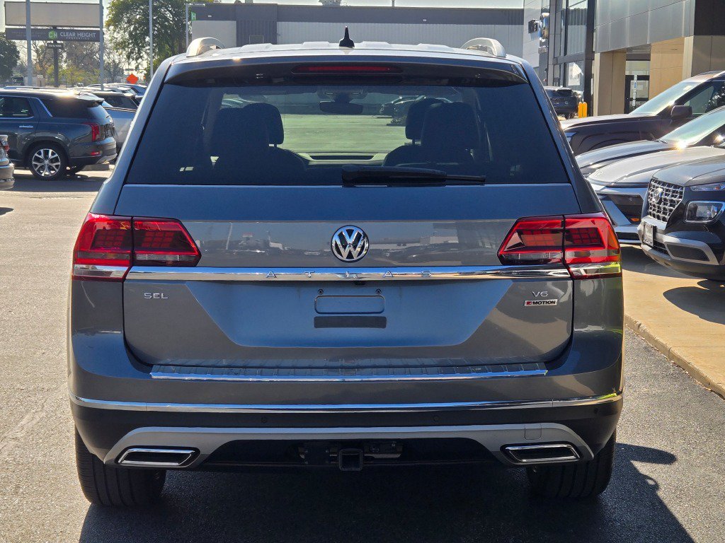 Used 2019 Platinum Gray Metallic Volkswagen SEL Premium image 12