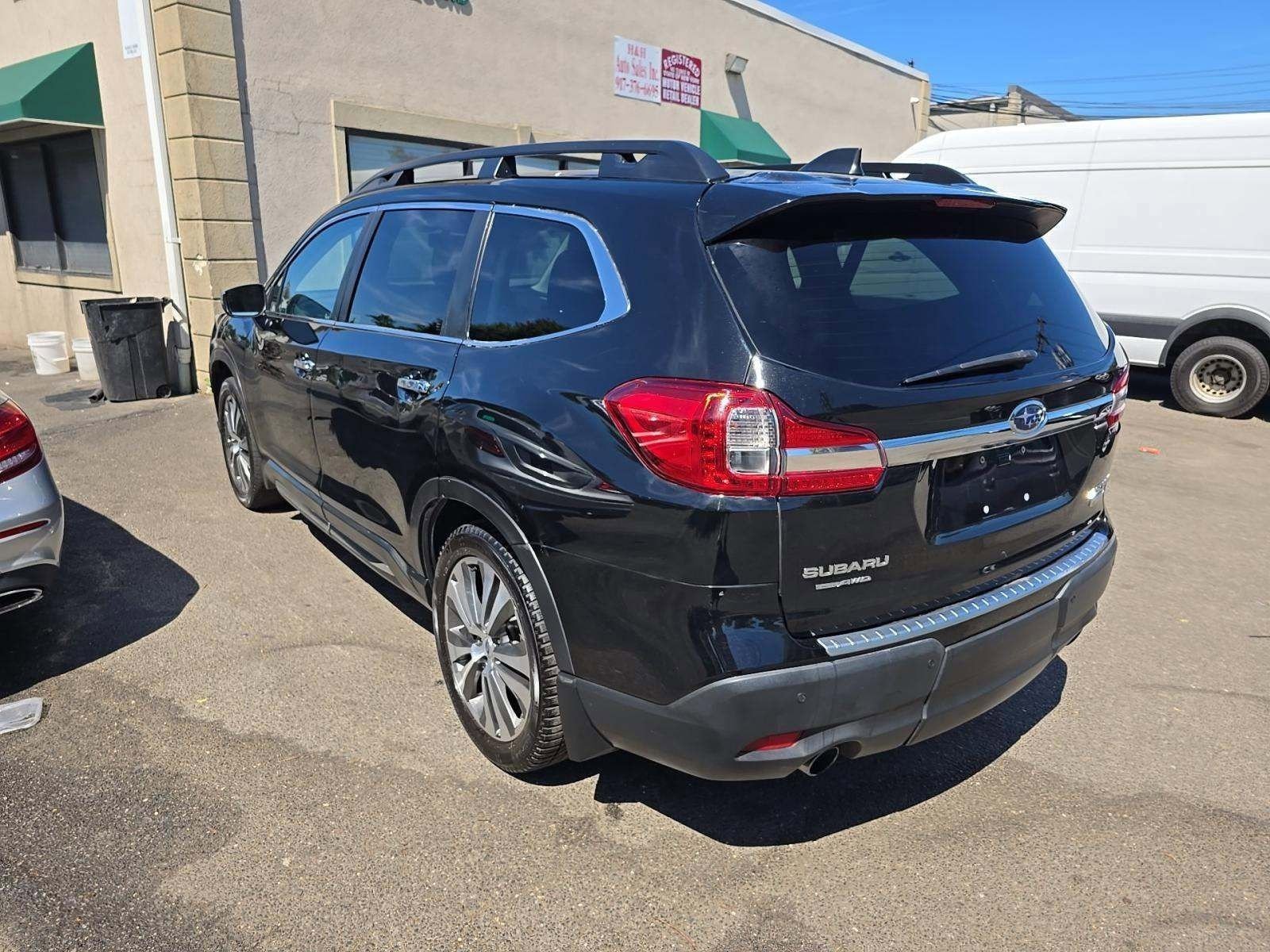 Used 2019 Crystal Black Silica Subaru Touring image 2