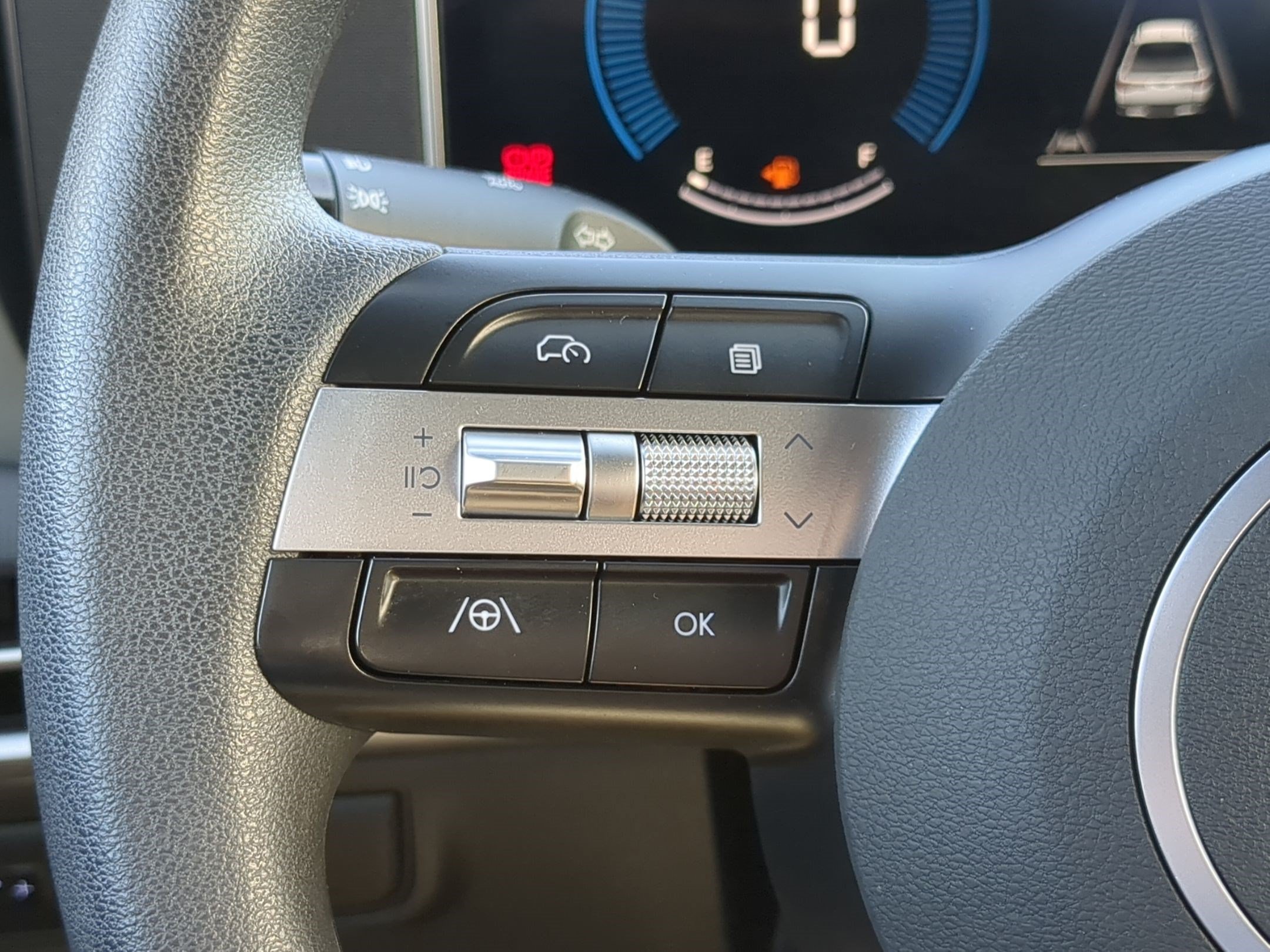 2025 Hyundai Santa Cruz SE - Photo 17