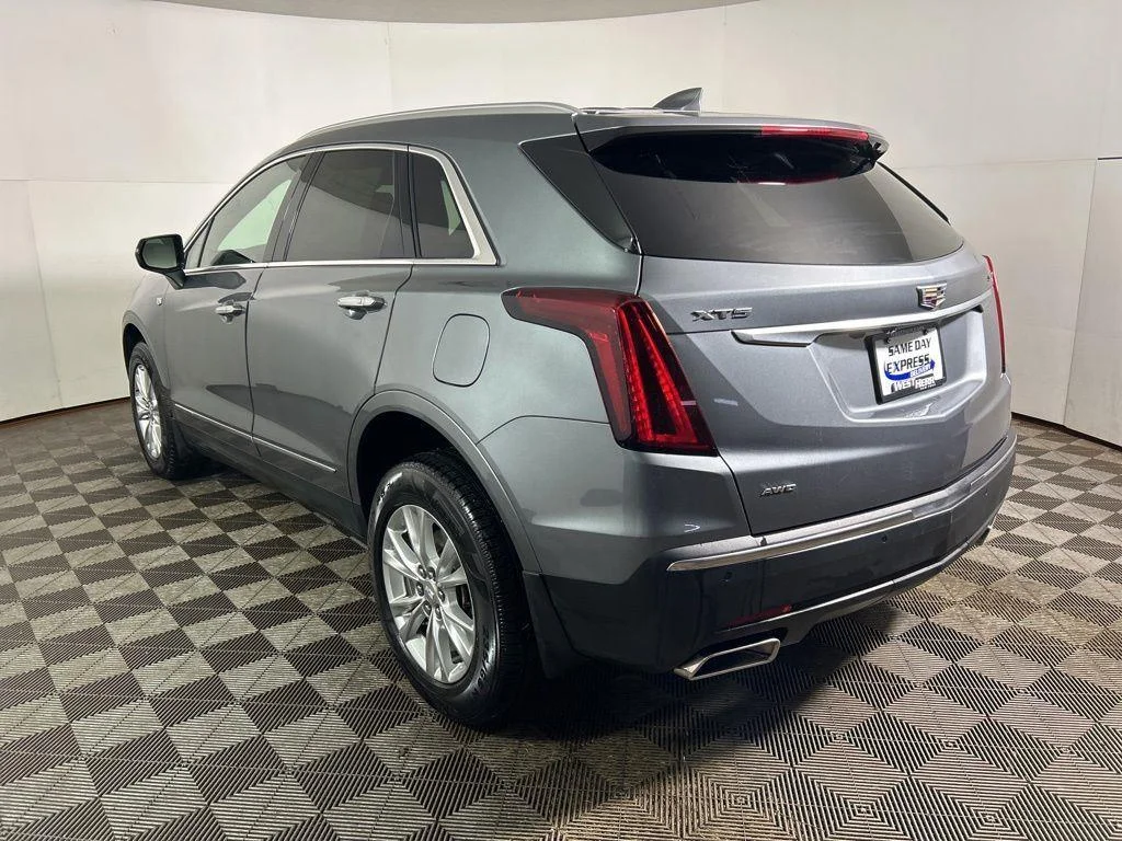Used 2021 Steel Metallic Cadillac Luxury image 10