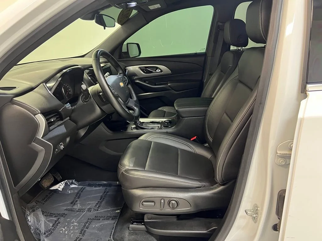 Used 2023 Summit White Chevrolet LT Leather image 15