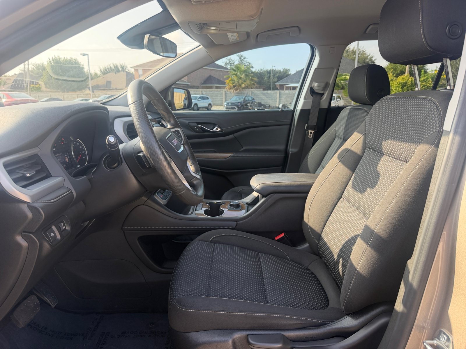 Used 2022 Light Stone Metallic GMC SLE image 22