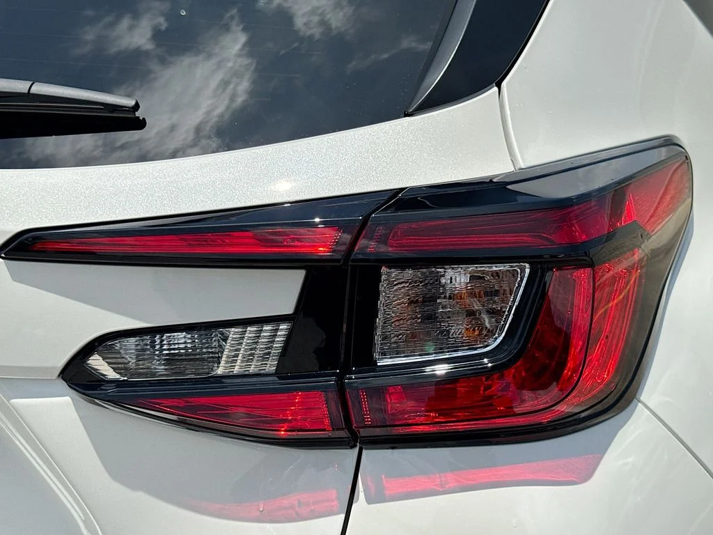 New 2026 CRYSTAL WHITE PEARL Subaru Wilderness image 31