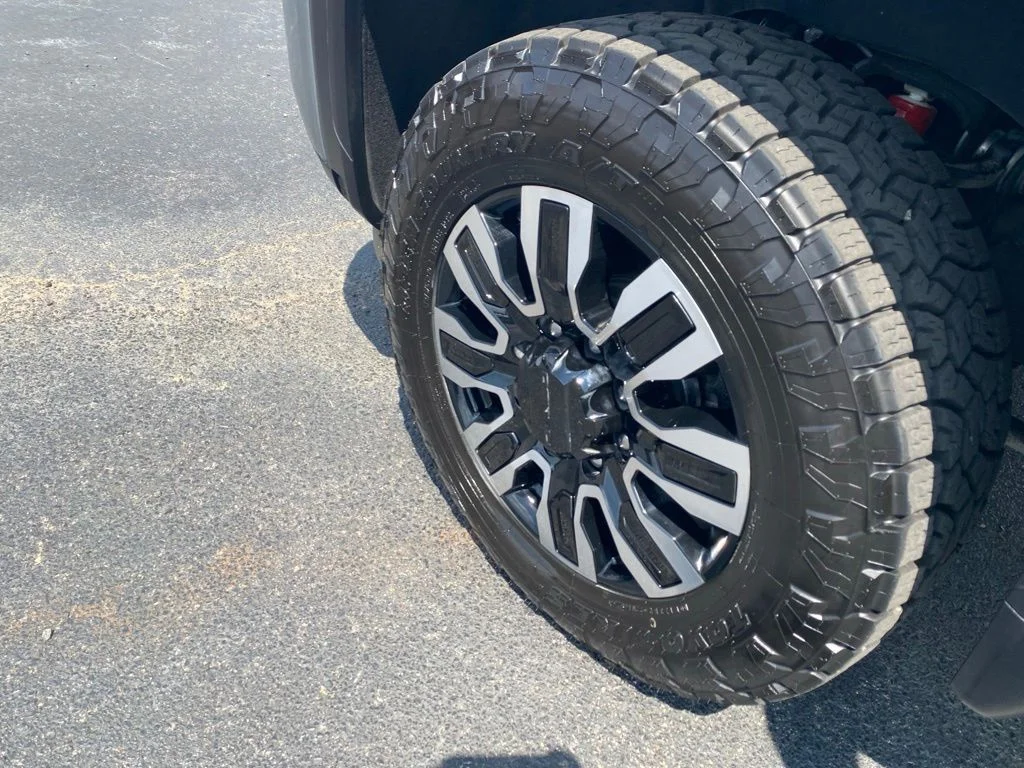 Used 2025 Sterling GMC Denali Ultimate image 40