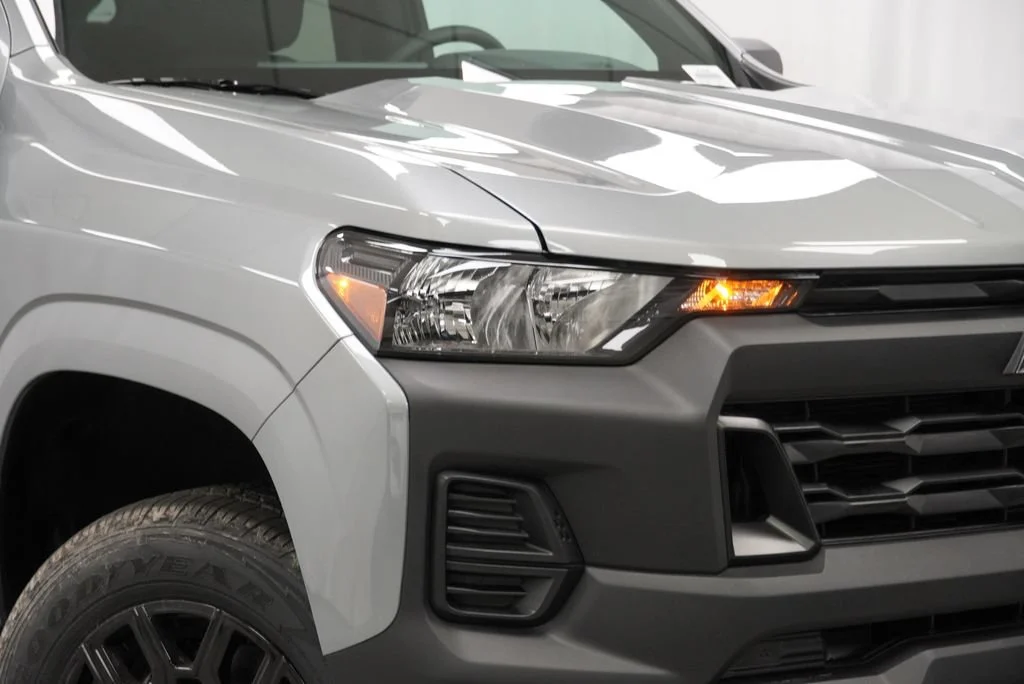 New 2026 Sterling Gray Metallic Chevrolet WT image 31