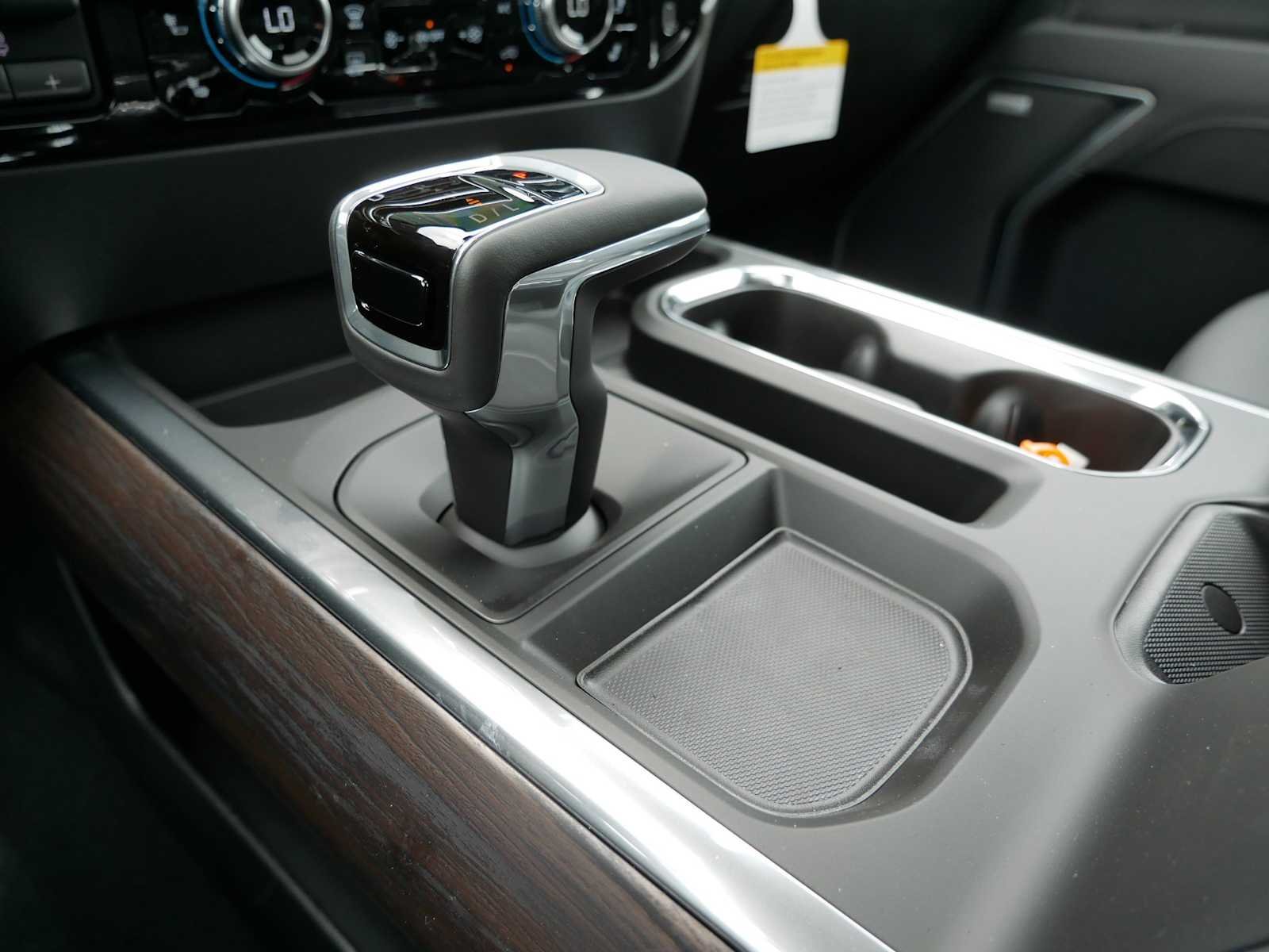2026 GMC Sierra 1500 SLT - Photo 21