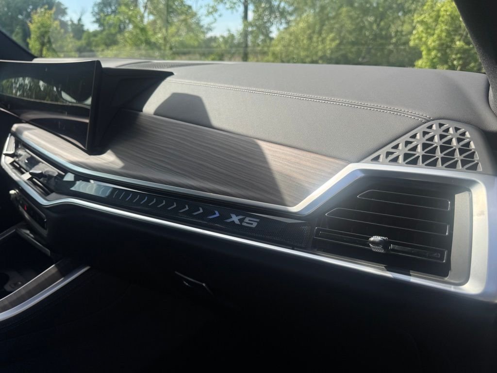 2026 BMW X5 50e - Photo 23