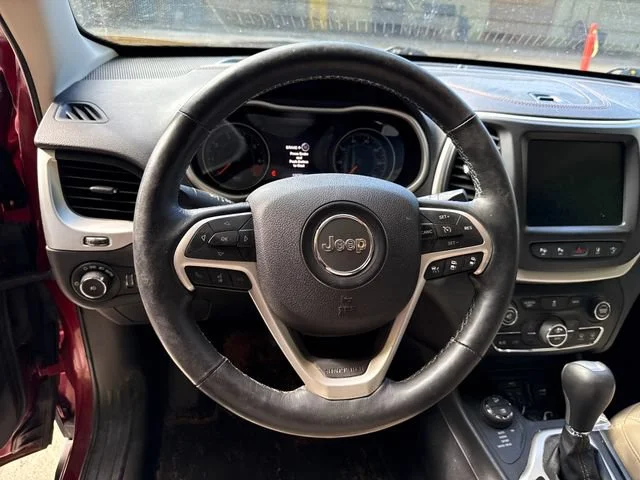 Used 2015 Deep Cherry Red Crystal Pearlcoat Jeep Limited image 18