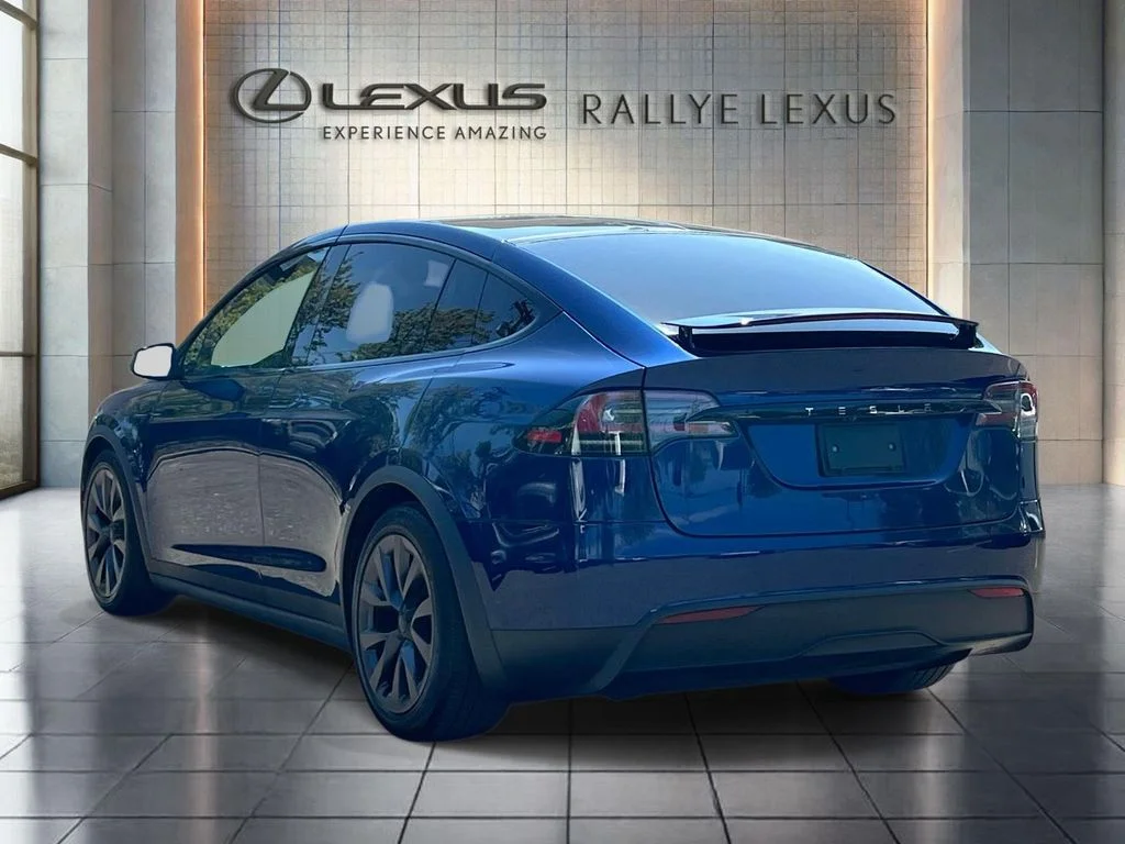 Used 2023 Blue Tesla Standard Range image 5