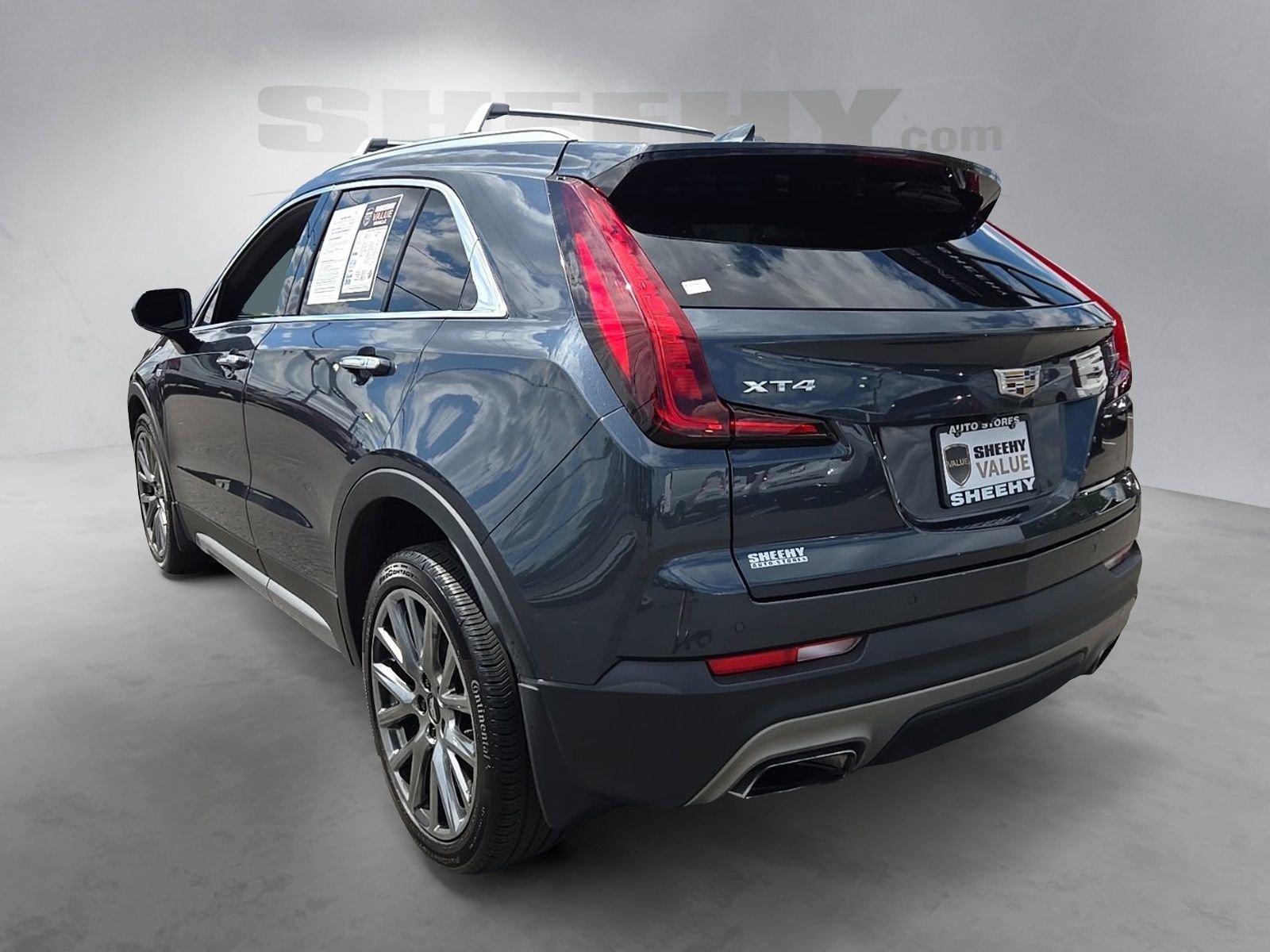 Used 2020 SHADOW METALLIC Cadillac FWD Premium Luxury image 15