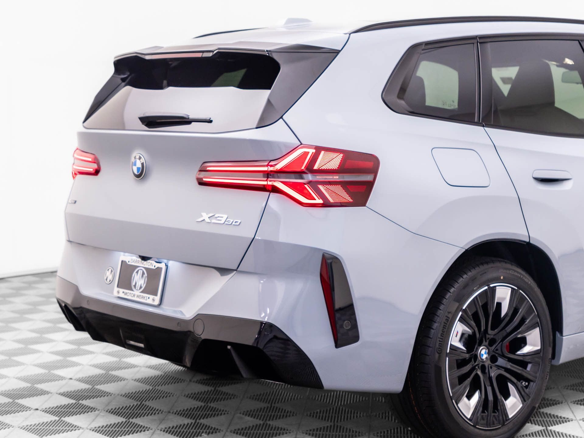 New 2026 Brooklyn Grey Metallic BMW 30 xDrive image 35