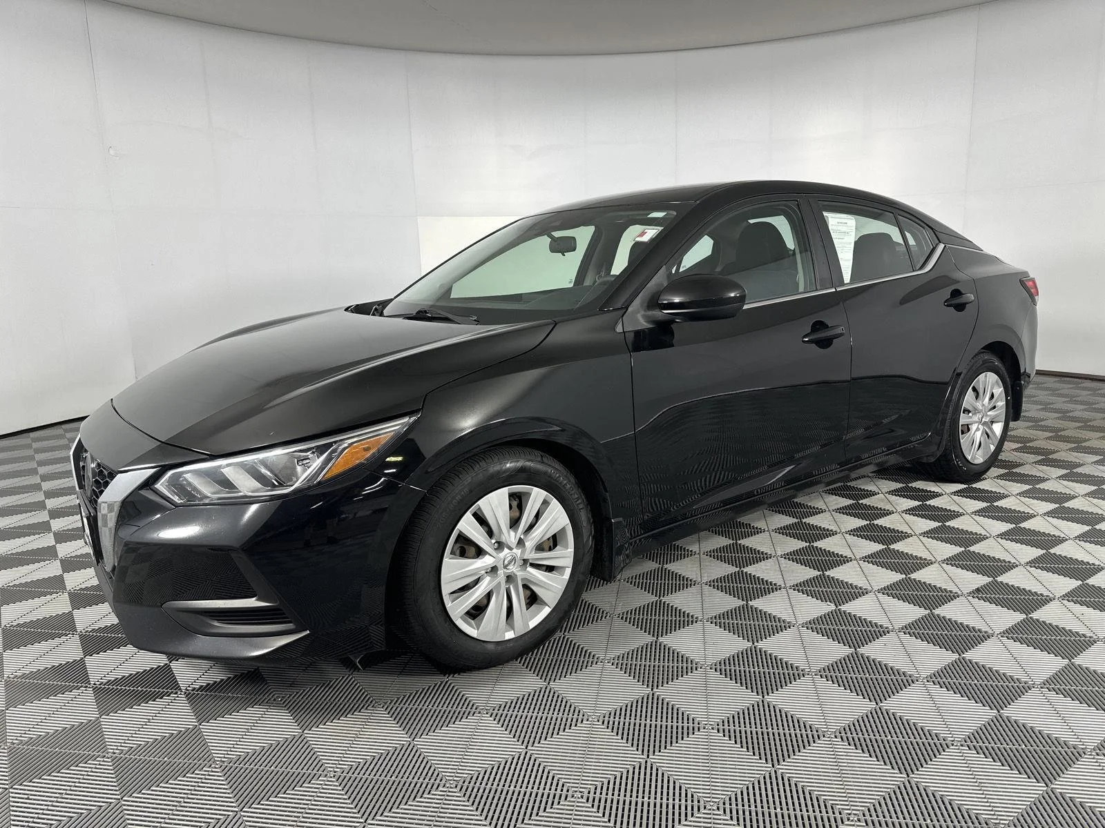 Used 2020 Super Black Nissan S image 3