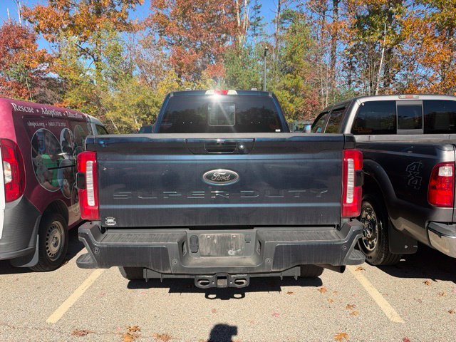 Used 2025 Blue Metallic Ford Lariat image 5