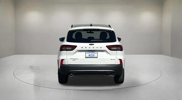 New 2025 Star White Metallic Tri-coat Ford ST-Line Select image 7