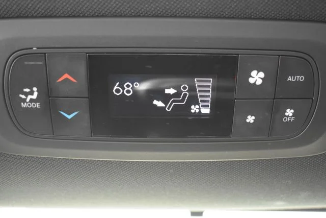 Used 2025 Black Chrysler Select image 15