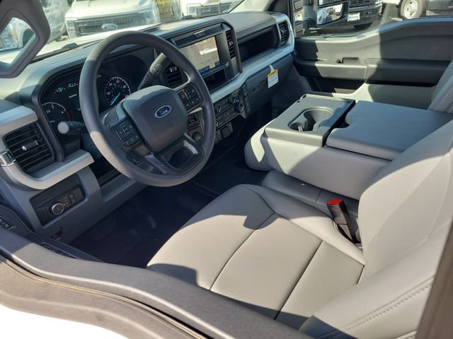 New 2026 Oxford White Ford F-550® XL image 3