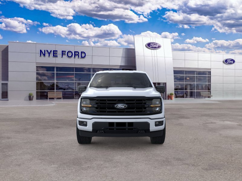 New 2026 Oxford White Ford XLT image 8