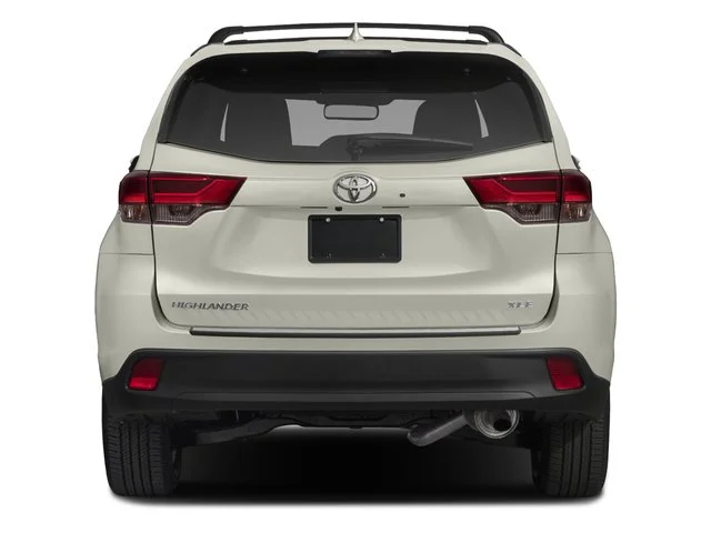 Used 2017 Predawn Gray Mica Toyota XLE image 5