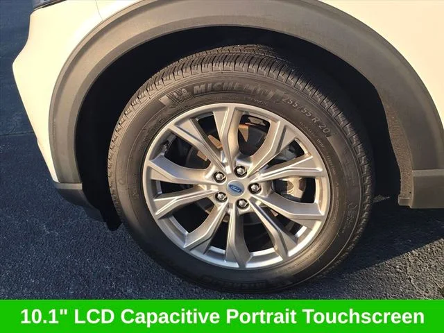Used 2023 White Ford Limited image 26
