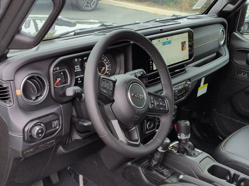 New 2026 Black Clear-Coat Exterior Paint Jeep Sahara image 12